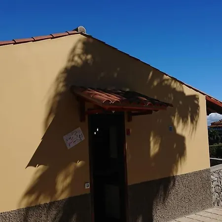 Glorieta Casa Inmersa En Un Entorno Natural *