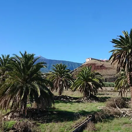 Glorieta Casa Inmersa En Un Entorno Natural *